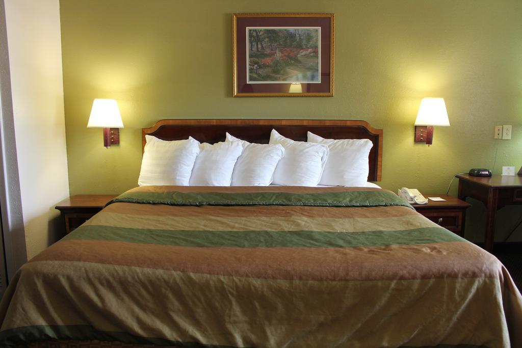 Rodeway Inn & Suites Nashville Chambre photo