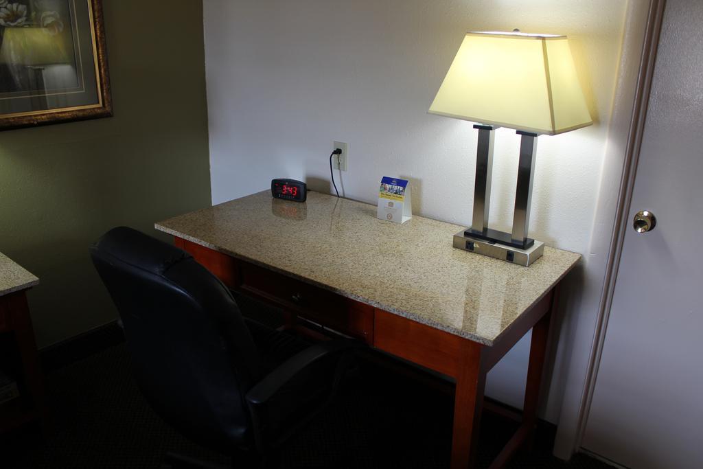 Rodeway Inn & Suites Nashville Chambre photo