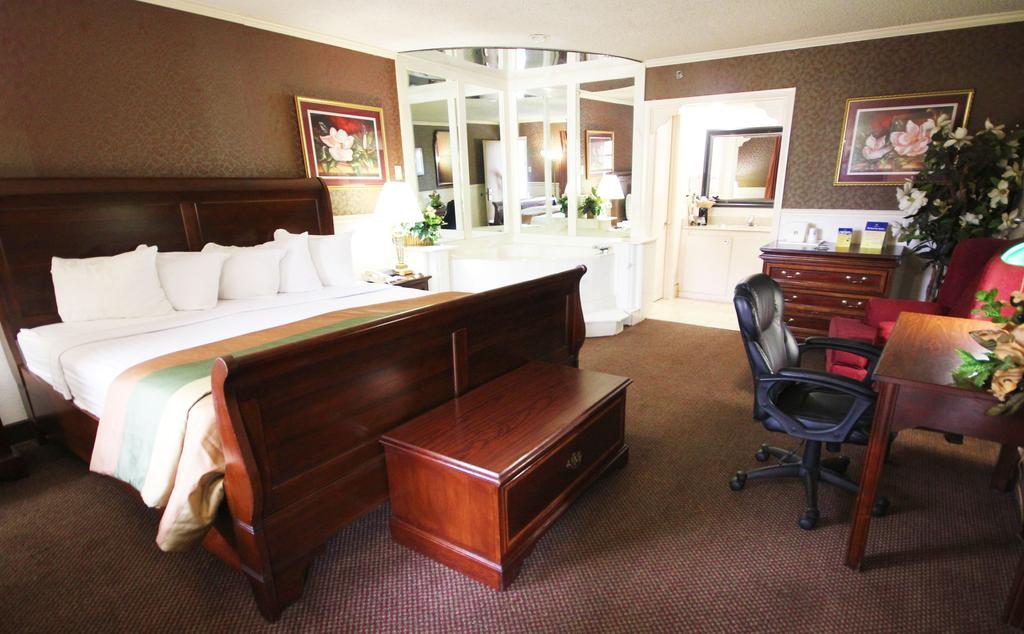 Rodeway Inn & Suites Nashville Extérieur photo