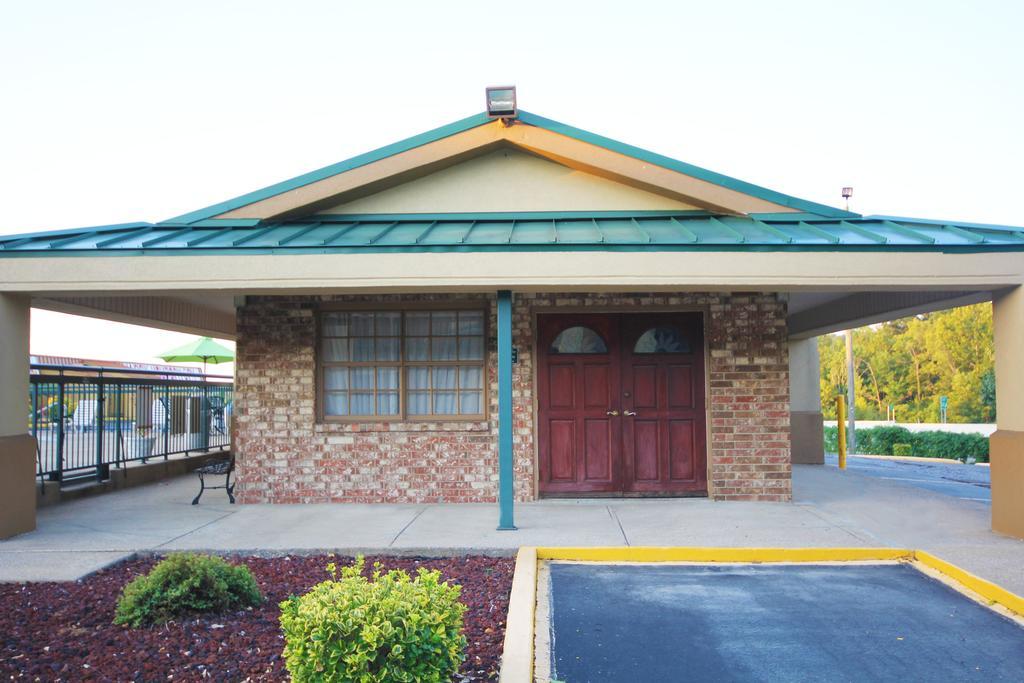 Rodeway Inn & Suites Nashville Extérieur photo