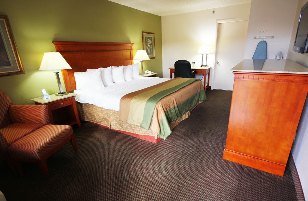 Rodeway Inn & Suites Nashville Extérieur photo