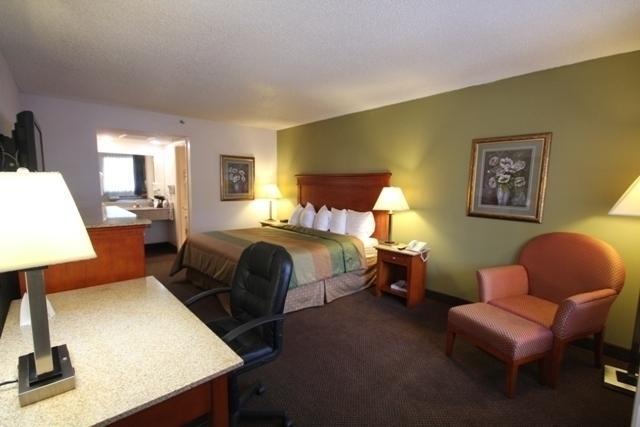 Rodeway Inn & Suites Nashville Extérieur photo
